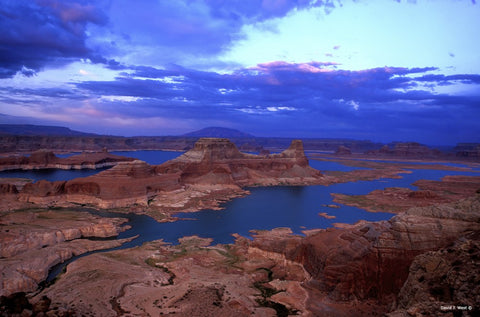 LAKE POWELL SUNSET